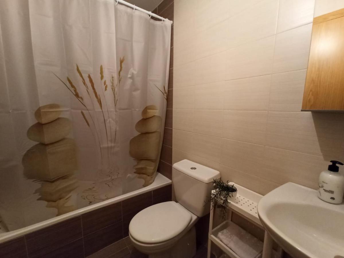 Apartamento Bolboretas Con Parking Privado Ares Exterior photo